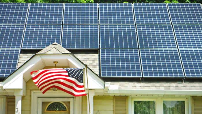 Discover the best solar panel type for your home with Wolf River Electric. Explore top options and maximize energy savings.