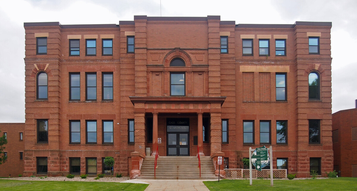 Front shot of the Cass County Courthouse during the day.