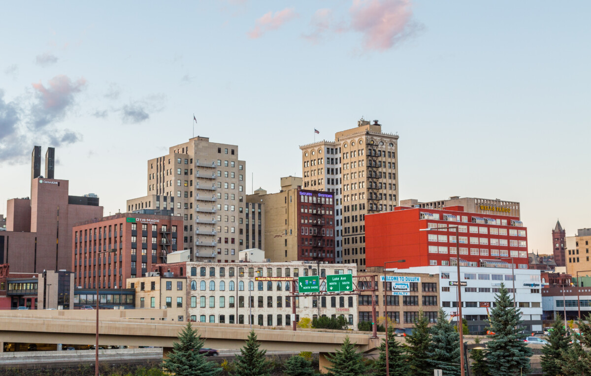Downtown Duluth, Minnesota, as seen from the 5th Avenue bridge over I-35. Downtown Duluth, Minnesota, as seen from the 5th Avenue bridge over I-35.
