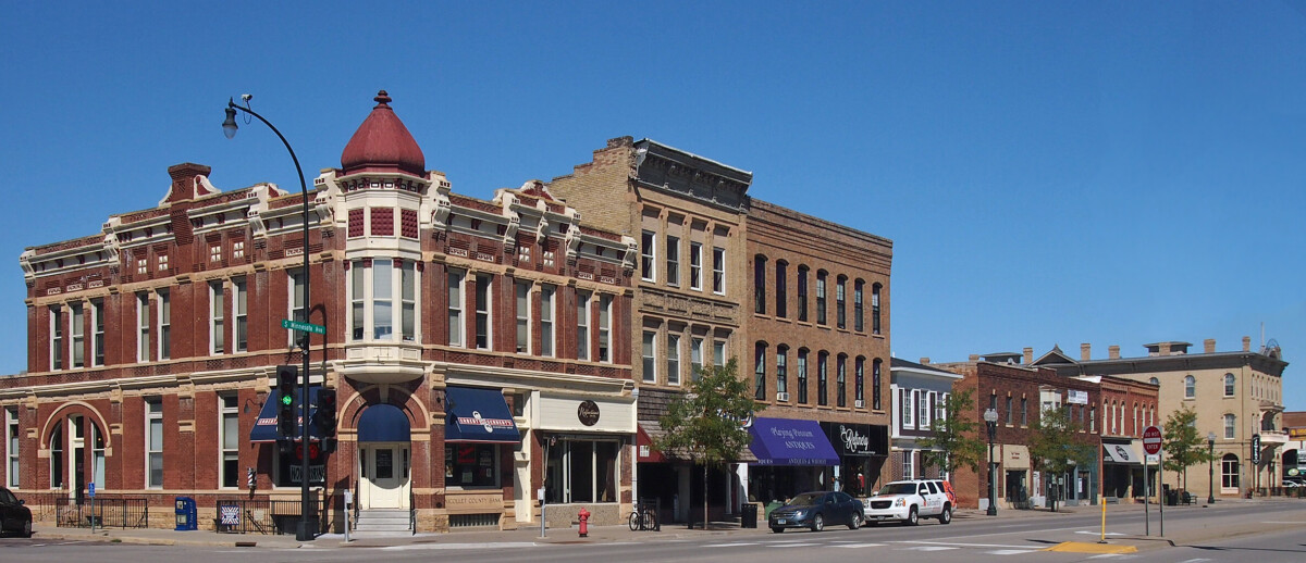 A shot of businesses in Downtown St. Peter on S. Minnesota Ave during the day.