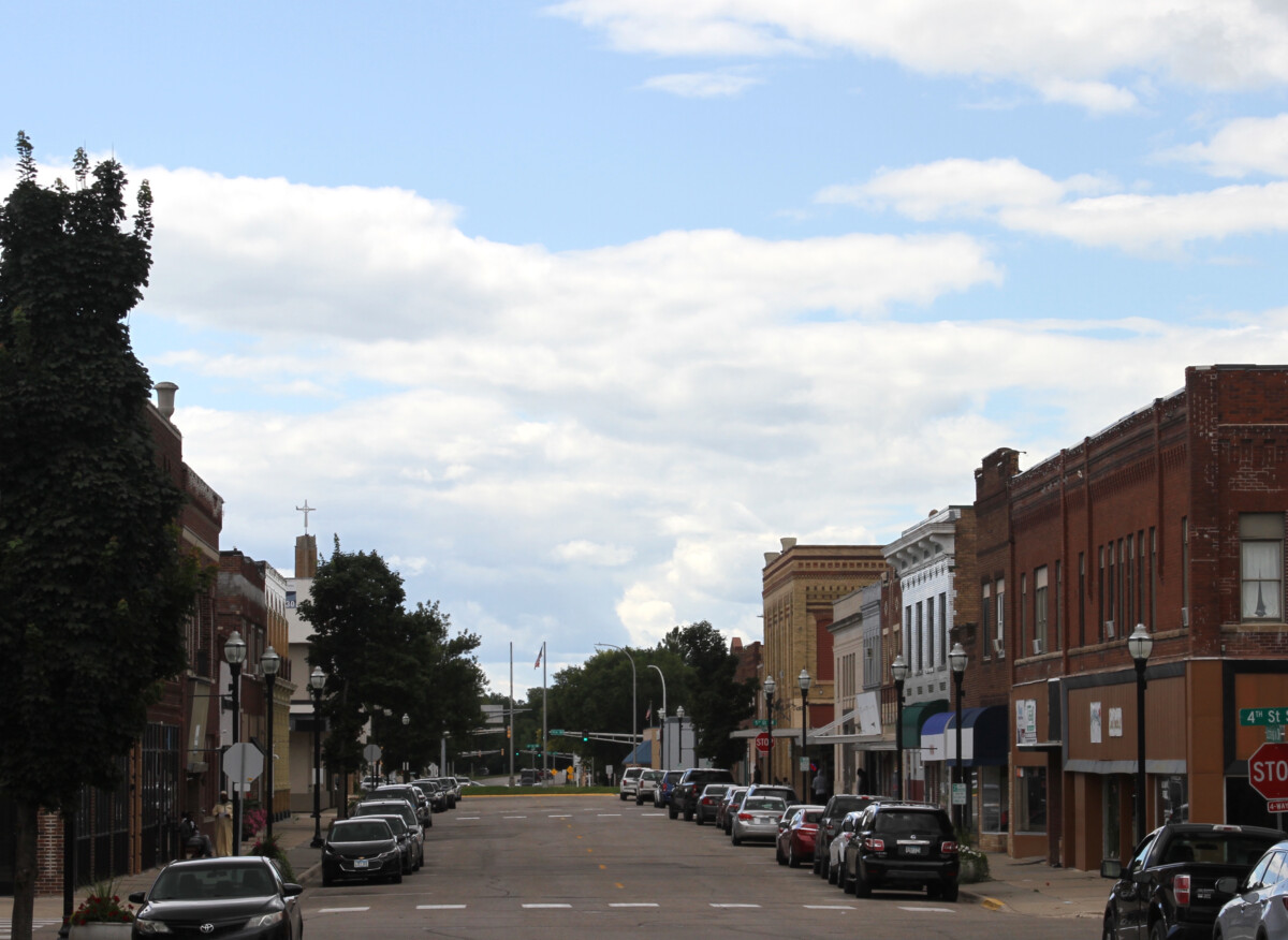 Businesses along Litchfield Avenue at 4th Street intersection in downtown Willmar, Minnesota on a cloudy day Businesses on Litchfield Avenue at the 4th Avenue cross street during the day in Willmar, Minnesota.