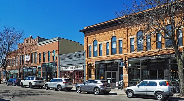 Snow-covered Minneapolis home with rooftop space suitable for solar panels, residential solar installation opportunity by Wolf River Electric