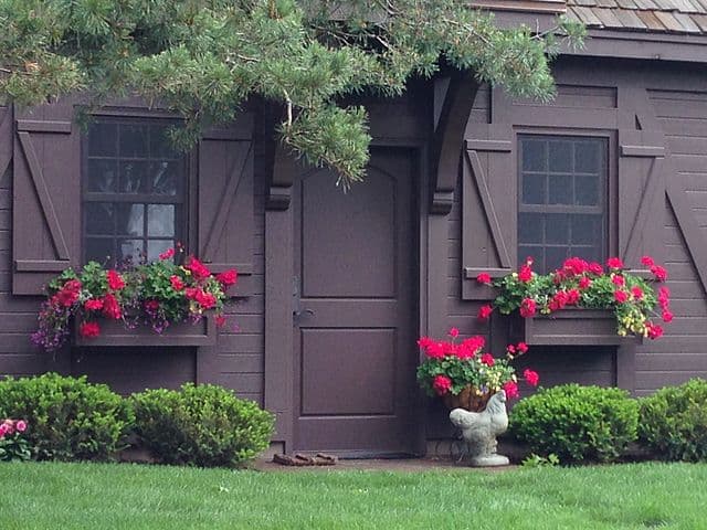 Snow-covered Minneapolis home with rooftop space suitable for solar panels, residential solar installation opportunity by Wolf River Electric Snow-covered Minneapolis home with rooftop space suitable for solar panels, residential solar installation opportunity by Wolf River Electric