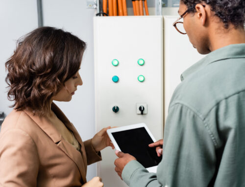 7 Reasons to Get a Smart Electrical Panel Upgrade for Solar Homes